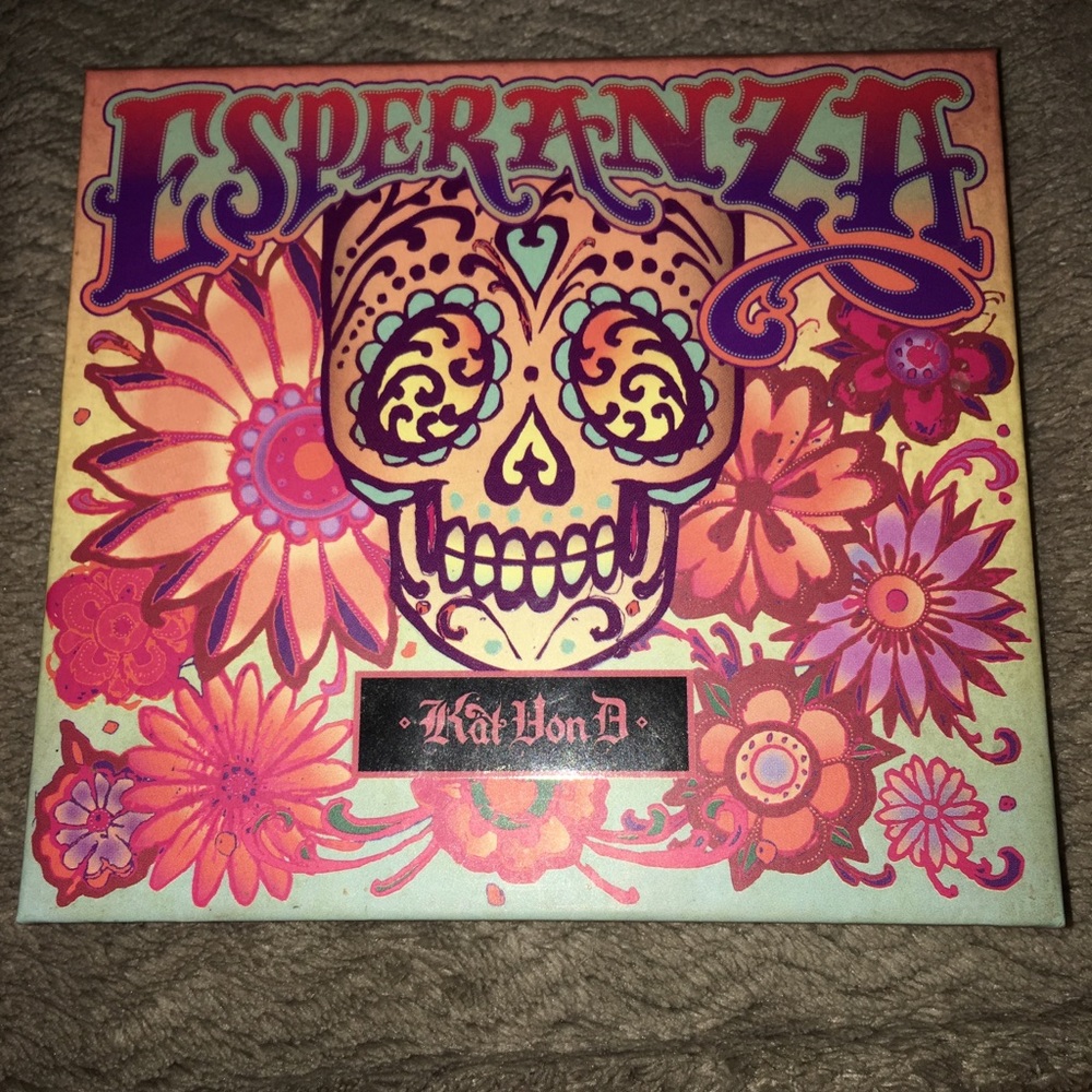 Kat Von d limited edition Esperanza palette